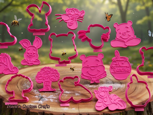 ⭐ Pooh's Hunny Pot Cookie Cutters & Stamps – Classic Storybook Friends Collection