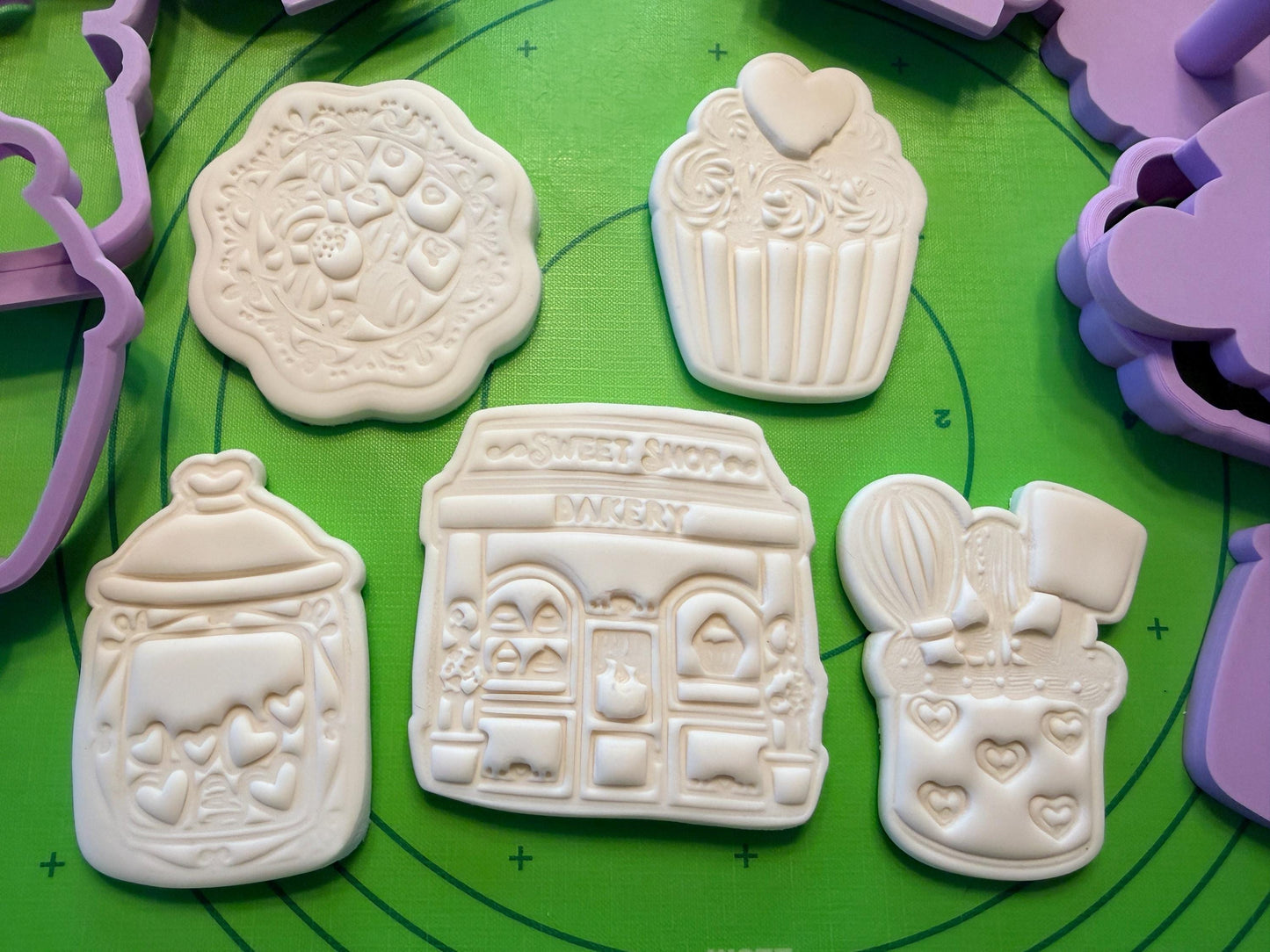 ⭐ Sugar Kissed Bakery Cookie Cutters & Stamps – Sweet Shop Cookie Collection